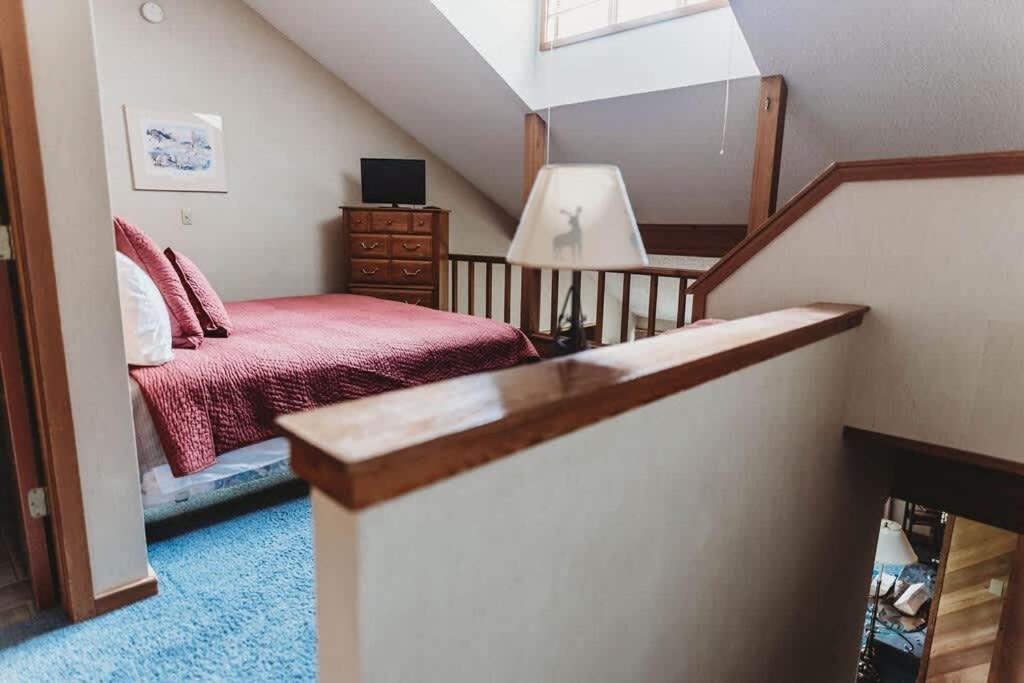 Floor Luxury, Sauna, Private Pool, Beach, 5 Beds, 4 Full Bath