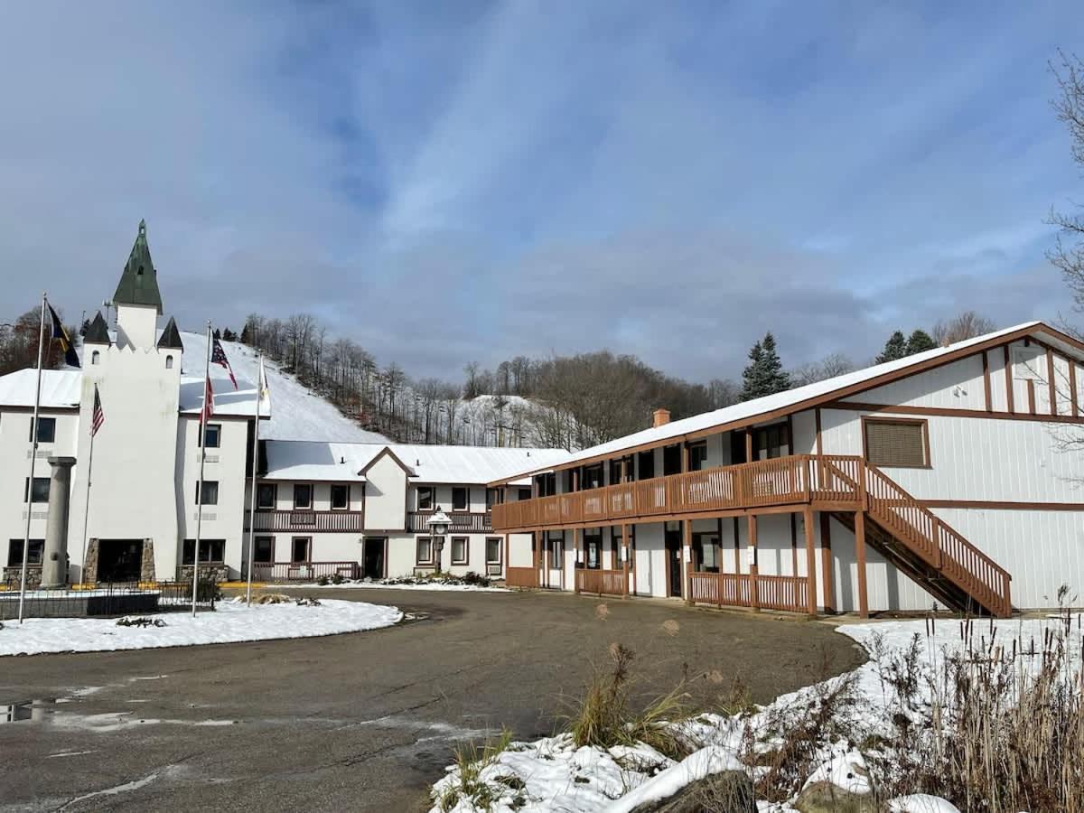 Floor Luxury, Sauna, Private Pool, Beach, 5 Beds, 4 Full Bath Holiday home Bellaire